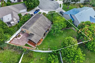 166 Raintree, Jupiter, FL 33458 - Photo 2