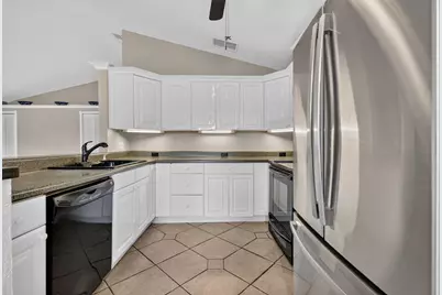 166 Raintree, Jupiter, FL 33458 - Photo 4