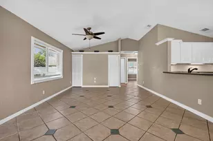 166 Raintree, Jupiter, FL 33458 - Photo 6