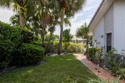 9875 Erica Court, Boca Raton, FL 33496 - Photo 6