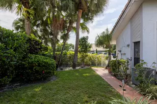 9875 Erica Ct, Boca Raton, FL 33496 - Photo 6