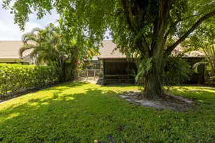 9875 Erica Ct, Boca Raton, FL 33496 - Photo 10
