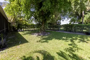 9875 Erica Ct, Boca Raton, FL 33496 - Photo 8