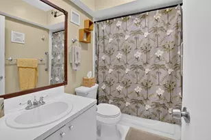 309 Circle Dr S, Boynton Beach, FL 33435 - Photo 10