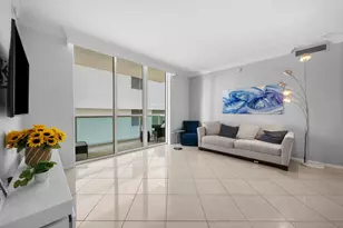347 N New River Dr E, Fort Lauderdale, FL 33301 - Photo 8