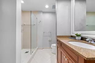347 N New River Dr E, Fort Lauderdale, FL 33301 - Photo 14