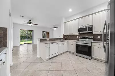 9058 Sedgewood Drive, Lake Worth, FL 33467 - Photo 12