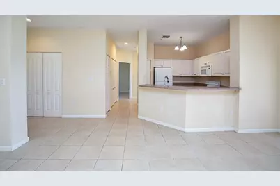 5015 Fairways Circle #305, Vero Beach, FL 32967 - Photo 8