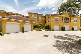 5015 Fairways Cir, Vero Beach, FL 32967 - Photo 1