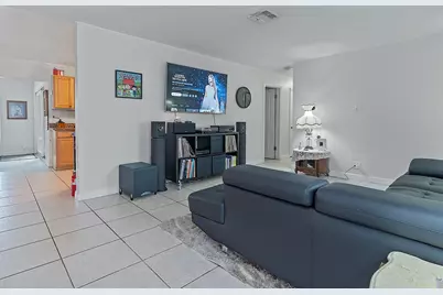 830 SW 1st Avenue, Pompano Beach, FL 33060 - Photo 4