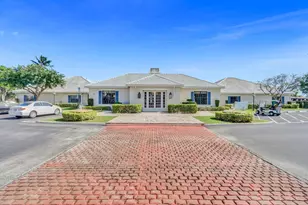 160 Cypress Club Dr, Pompano Beach, FL 33060 - Photo 28
