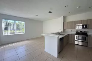 686 Lone Pine Ln, Weston, FL 33327 - Photo 6