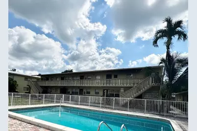 1318 S Federal Highway #30, Lake Worth Beach, FL 33460 - Photo 1