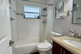 2801 NE 33rd Ct, Fort Lauderdale, FL 33306 - Photo 10