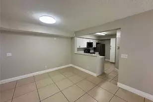 5701 Riverside Dr, Coral Springs, FL 33067 - Photo 4