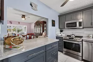 770 Lori Dr, Palm Springs, FL 33461 - Photo 4