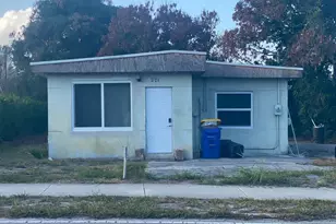 221 NW Baker Rd, Stuart, FL 34994 - Photo 2