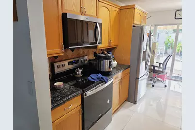 320 SE 2nd Avenue #B4, Deerfield Beach, FL 33441 - Photo 10