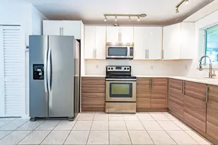 2501 Taylor St, Hollywood, FL 33020 - Photo 12