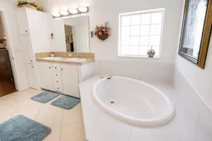 7809 McClintock Way, Port Saint Lucie, FL 34952 - Photo 10