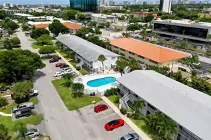 1920 NE 51st Ct, Fort Lauderdale, FL 33308 - Photo 16