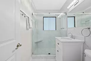 413 NE 25th Ave, Pompano Beach, FL 33062 - Photo 8