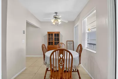 162 Easthampton G, West Palm Beach, FL 33417 - Photo 4