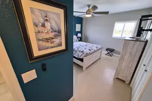 1815 N Surf Rd, Hollywood, FL 33019 - Photo 20