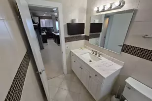 1815 N Surf Rd, Hollywood, FL 33019 - Photo 16