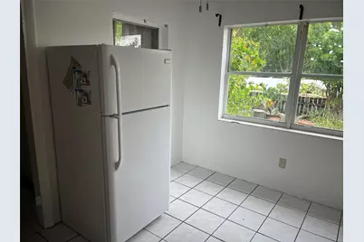 231 SW 8th Street #B, Dania Beach, FL 33004 - Photo 6