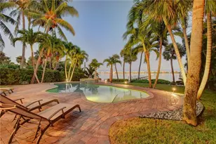 1320 S Lakeside Dr, Lake Worth Beach, FL 33460 - Photo 18