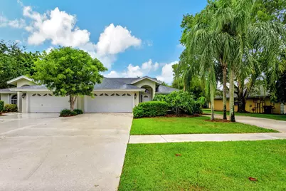 13810 Yarmouth Drive, Wellington, FL 33414 - Photo 2