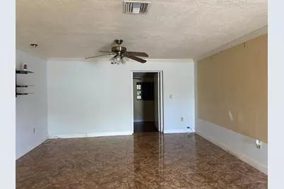 400 NW 184th Terrace #400, Miami, FL 33169 - Photo 8