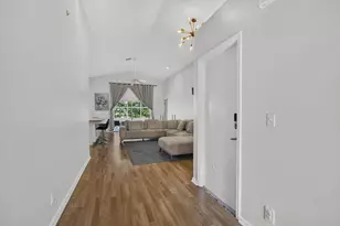 120 Paddock Ln, Greenacres, FL 33413 - Photo 8