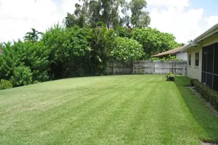 1805 Richard Ln, Palm Springs, FL 33406 - Photo 10