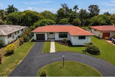 127 Calle Largo Drive, Hollywood, FL 33021 - Photo 18