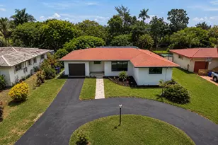 127 Calle Largo Dr, Hollywood, FL 33021 - Photo 18