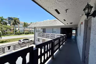 615 NE 10th St, Hallandale Beach, FL 33009 - Photo 2