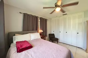 2766 Emory Dr E, West Palm Beach, FL 33415 - Photo 10