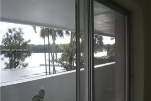 500 Bayview Dr, Sunny Isles Beach, FL 33160 - Photo 8