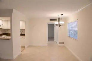 638 Saxony N, Delray Beach, FL 33446 - Photo 8