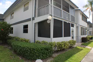 638 Saxony N, Delray Beach, FL 33446 - Photo 4