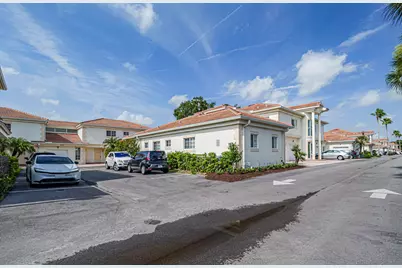 524 7th Square, Vero Beach, FL 32962 - Photo 2