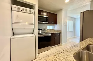 334 SW 86th Ave, Pembroke Pines, FL 33025 - Photo 10