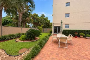 2400 NE 10th St, Pompano Beach, FL 33062 - Photo 12