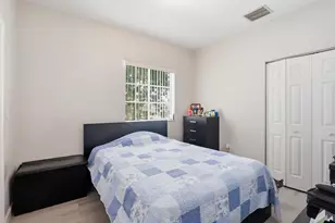 1702 SW 81st Terrace, North Lauderdale, FL 33068 - Photo 12