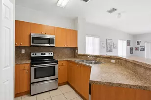 1702 SW 81st Terrace, North Lauderdale, FL 33068 - Photo 2