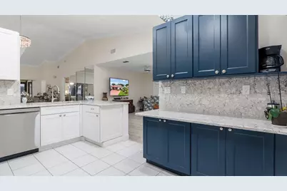 6353 Royal Manor Circle, Delray Beach, FL 33484 - Photo 6