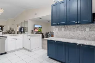 6353 Royal Manor Cir, Delray Beach, FL 33484 - Photo 6