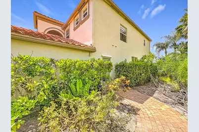 11251 SW Springtree Terrace, Port Saint Lucie, FL 34987 - Photo 4